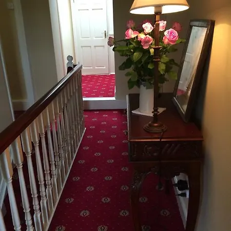 Buckfield Bed & Breakfast *