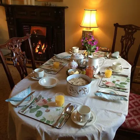 Buckfield Bed & Breakfast *
