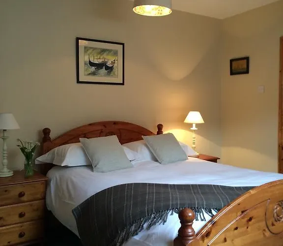 Buckfield * Westport