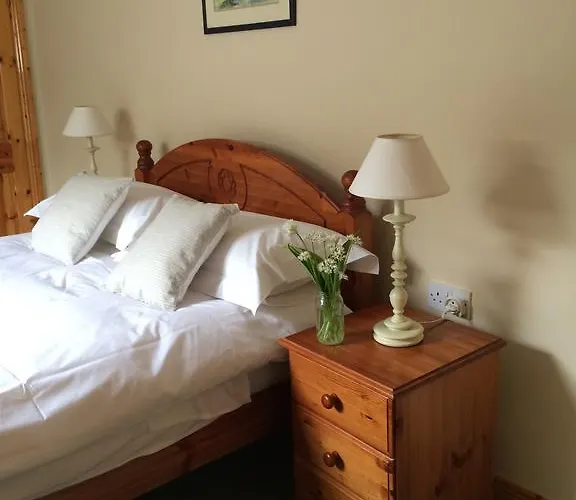 Buckfield Bed & Breakfast *